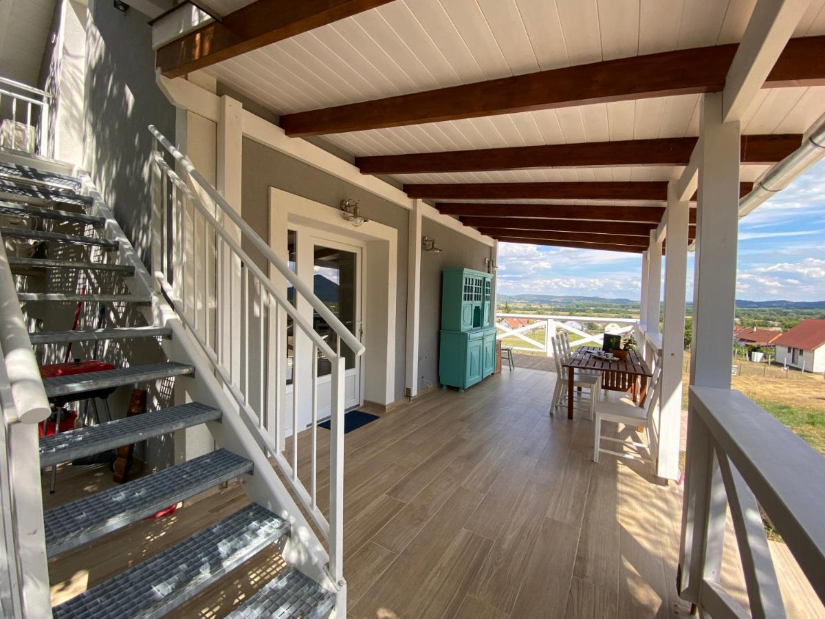 Dandelion "Zsalya" Vendeghaz Villa Kisapati Exterior photo
